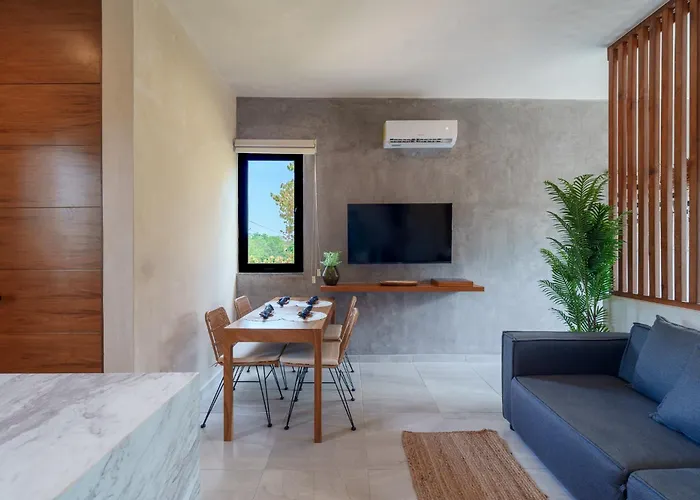 *jungle Ph W/pool, Close To Downtown & Tulum